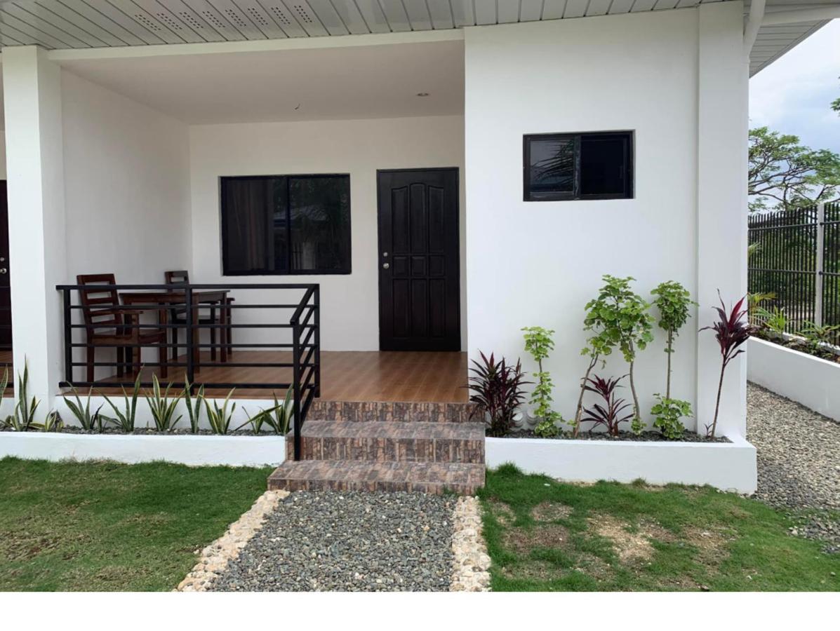Palm Tree Lodge Moalboal Exterior photo